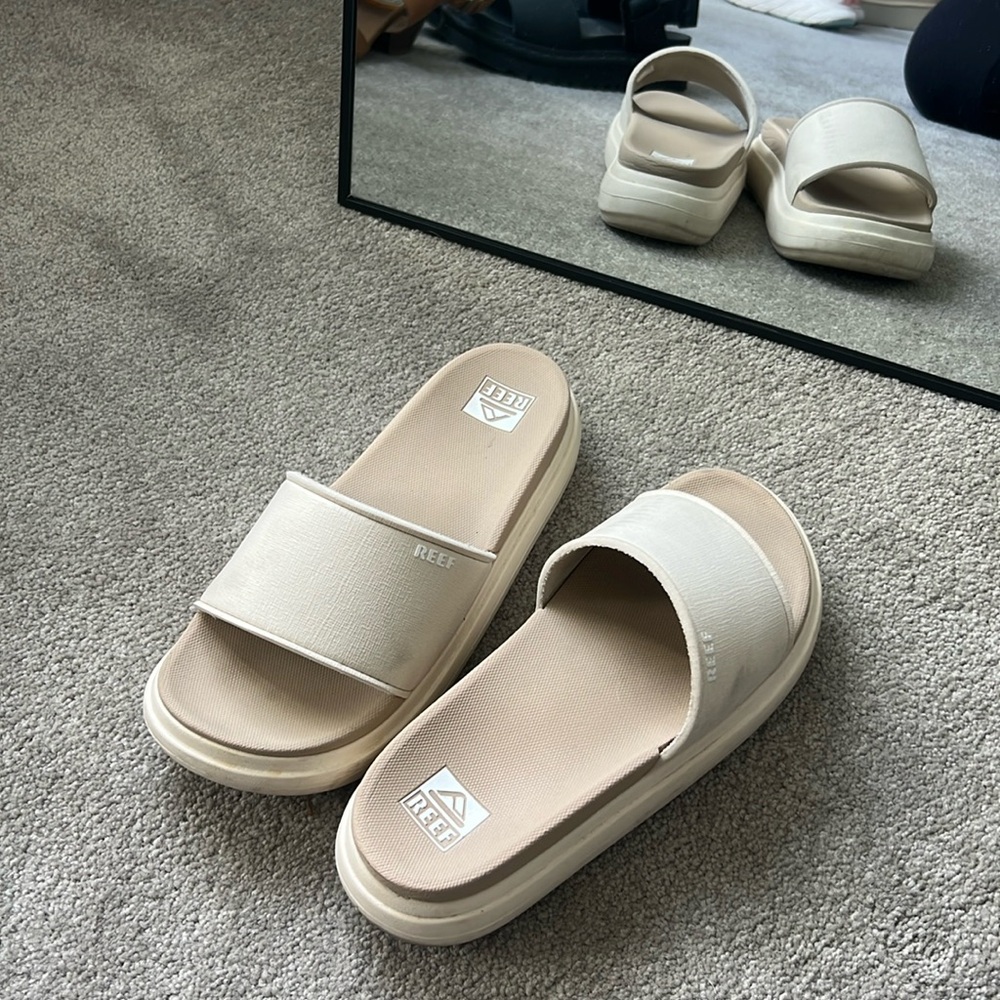 Reef platform slides